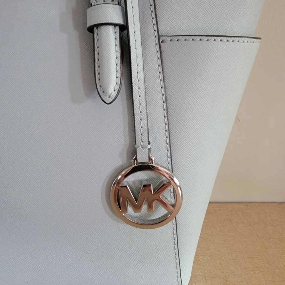 Michael Kors Charlotte‎ Shoulder Tote Saffiano Leather Vista Blue